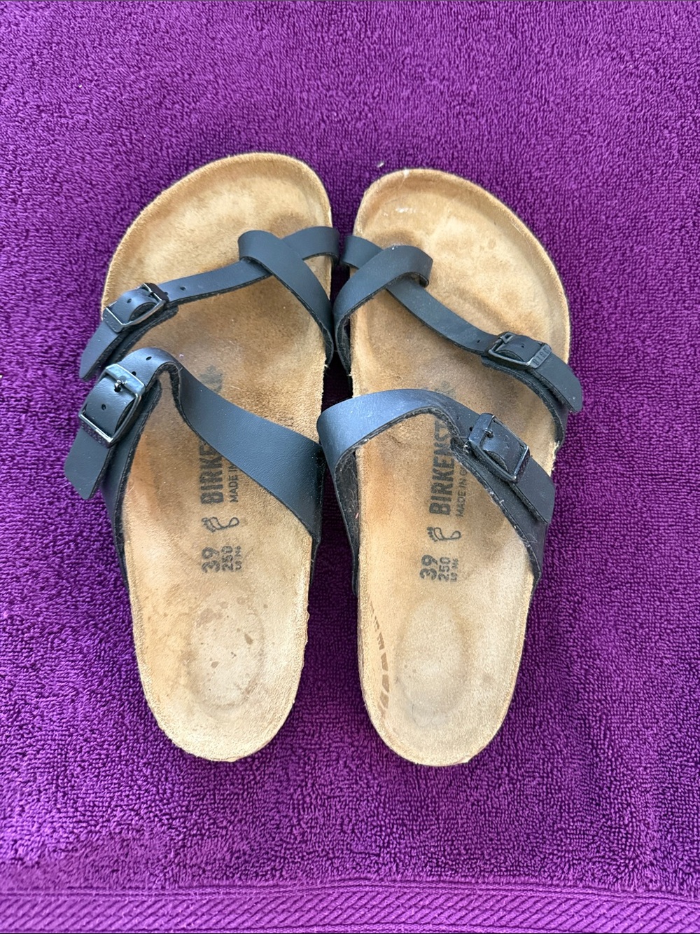 Birkenstock Women’s Black Cross-Strap Sandals